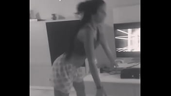 Culona bailando twerk