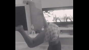 Culona bailando twerk