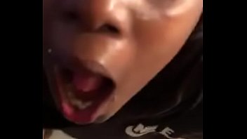 She wanted in her mouth ️