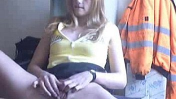 Girl Masturbation And Dildoing Webcam thumbnail