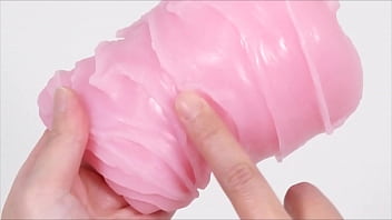 ウネウネ波打つ乱れヒダが７連！長尺なのでビッグなムスコをお持ちの方にもオススメのオナホール