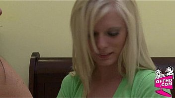 Girls having fun 1093