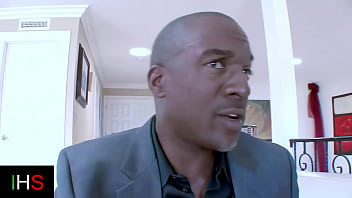 Blonde with light skin takes a black cock in her pussy which expands it a lot