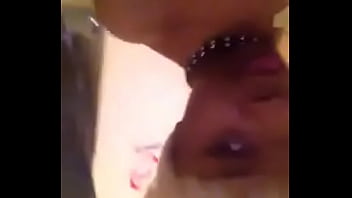 Duchess pulling her panties