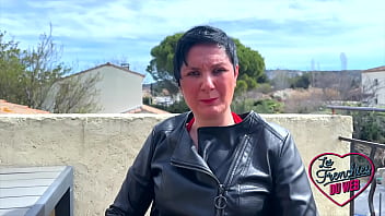 Nina belle milf veut du sexe brutal