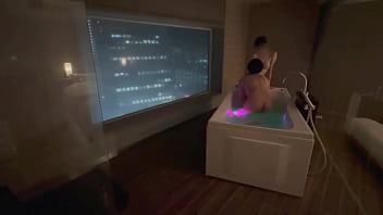 【個人撮影】家にいた可愛いサンタさんの色白美乳を赤ちゃんのように吸いまくる & 夜景の見えるホテルのお風呂でイチャイチャ立ちバックで激しく突く生ハメsex