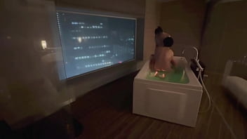 【個人撮影】家にいた可愛いサンタさんの色白美乳を赤ちゃんのように吸いまくる & 夜景の見えるホテルのお風呂でイチャイチャ立ちバックで激しく突く生ハメsex