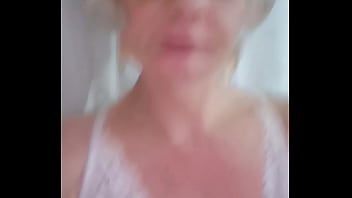 Ma chatte et humide et mon cul n'attend que toi