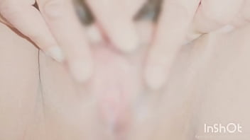 I masturbated my clitoris after peeing