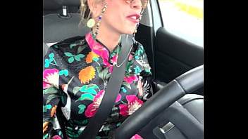 Hello la team en partant tourner mon épisode du lundi je me suis faite