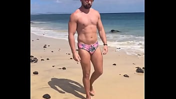 Beach day do you like my beach outfit