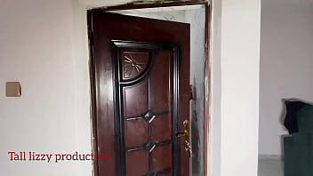 I told my house help to lay my bed when my wife was out for vacation then i followed her to the room to fuck her big waist