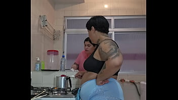 Meu marido convidou ela pra me ajudar nos afazeres de casa