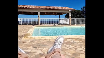 Rappel je suis en vacances 7 jours du nouveau contenu arrivera à fond des