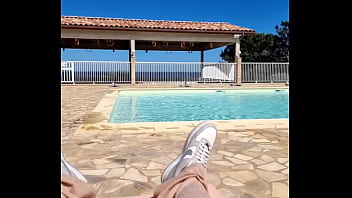 Rappel je suis en vacances 7 jours du nouveau contenu arrivera à fond des