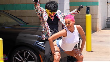 Ebony mega slut and goddess throwing ass on a clown