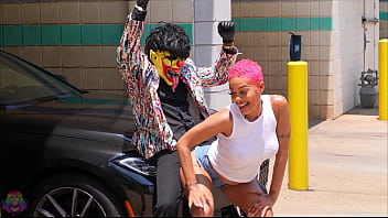 Ebony mega slut and goddess throwing ass on a clown