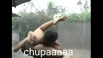Deja te beso en los labios mi amor