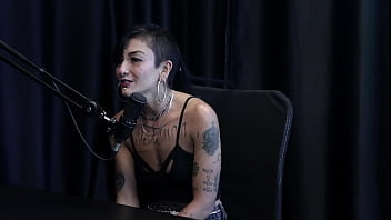Dava Aula De Dança Estava Em Tratamento Para Depressão Consumia Pornô Trabalhava Com Produtora E A Cena Mais Hardcore Foi Caroleta Roots Watch Sheer Red thumbnail