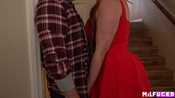 Housewife cheats with hot handyman