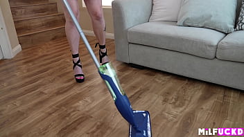 Housewife cheats with hot handyman