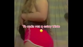 Chibola presume culo