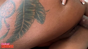 índia brasileira espetacular sentando na vara com tesão