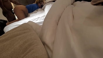 Fucking my thick girlfriend in front of the hotel mirror