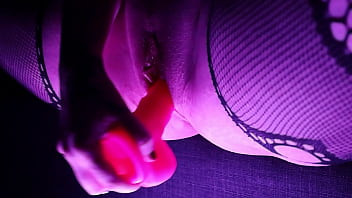 Taking my dildo until i cum