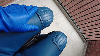 Leder Und Pelz thumbnail