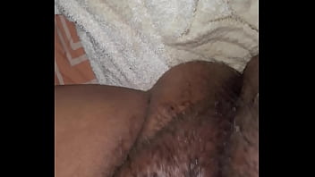 Dedeando rico mi vulva