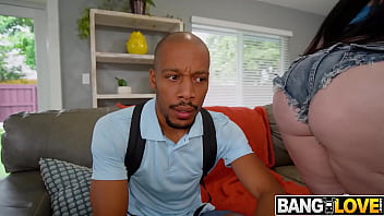 Pawg milf craves dick lillianette dwayne