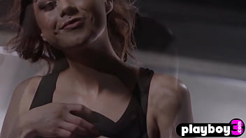 Big ass babe and hot milf enjoyed hot posing session