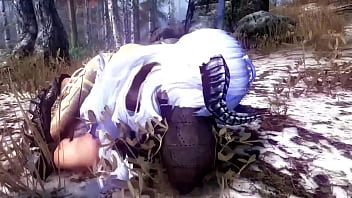 Traveler finds a slutty girl in the wild