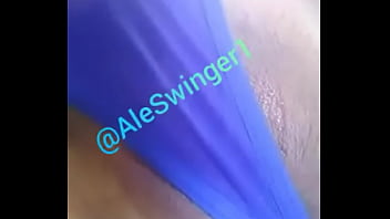 Aleswinger1 Tocandose Para Mostrar Su Tanga thumbnail