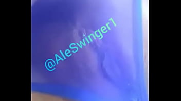 Aleswinger1 tocandose para mostrar su tanga Aleswinger1 tocandose para mostrar su tanga