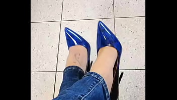 Hello les coquins aujourd'hui c'est les jeudis fétichiste 4 pour mes abonnés