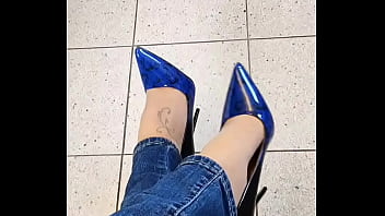 Hello les coquins aujourd'hui c'est les jeudis fétichiste 4 pour mes abonnés