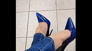 Hello les coquins aujourd'hui c'est les jeudis fétichiste 4 pour mes abonnés