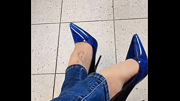 Hello les coquins aujourd'hui c'est les jeudis fétichiste 4 pour mes abonnés