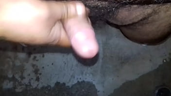 Batendo Punhetinha Pensando Em Uma Peituda Gostosa thumbnail