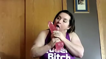 Sexy bbw exercise ball blowjob