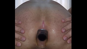 Brincando com plug anal
