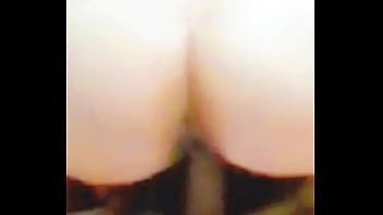 Enteada inocente senta nas pernas do padrasto pervertido que mexe e toca na buceta dela e diz que é muito engraçado padrasto vendo que ela está sem calcinha coloca ela para sentar a safada vai kikando da pica grossa Enteada inocente senta nas pernas do padrasto pervertido que mexe e toca na buceta dela e diz que é muito engraçado padrasto vendo que ela está sem calcinha coloca ela para sentar a safada vai kikando da pica grossa