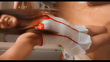 Yo te besaría pero no me dices que si