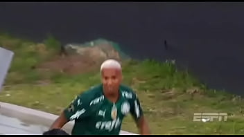 Deyverson fudendo mulambos safados