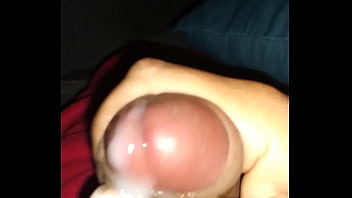 Dando aquela gozada de lei antes de durmi