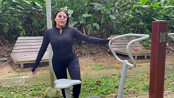 Me follo a desconocido de grande polla en parque publico casi nos descubren Me follo a desconocido de grande polla en parque publico casi nos descubren