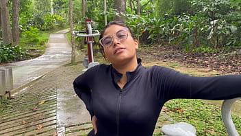 Me follo a desconocido de grande polla en parque publico casi nos descubren