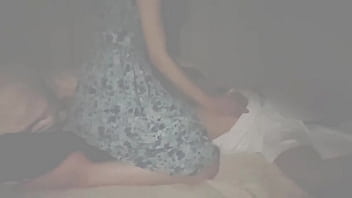 リアル夜這い悪戯する欲求不満な可愛い彼女 起きたばかりの彼氏に即中出しで逆にハメられてしまう japanese amateur hentai